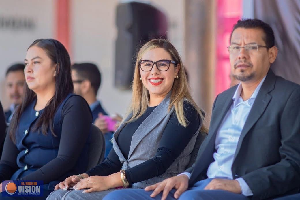 Dayana Pérez Mendoza fortalece gestión hídrica para Salvador Escalante