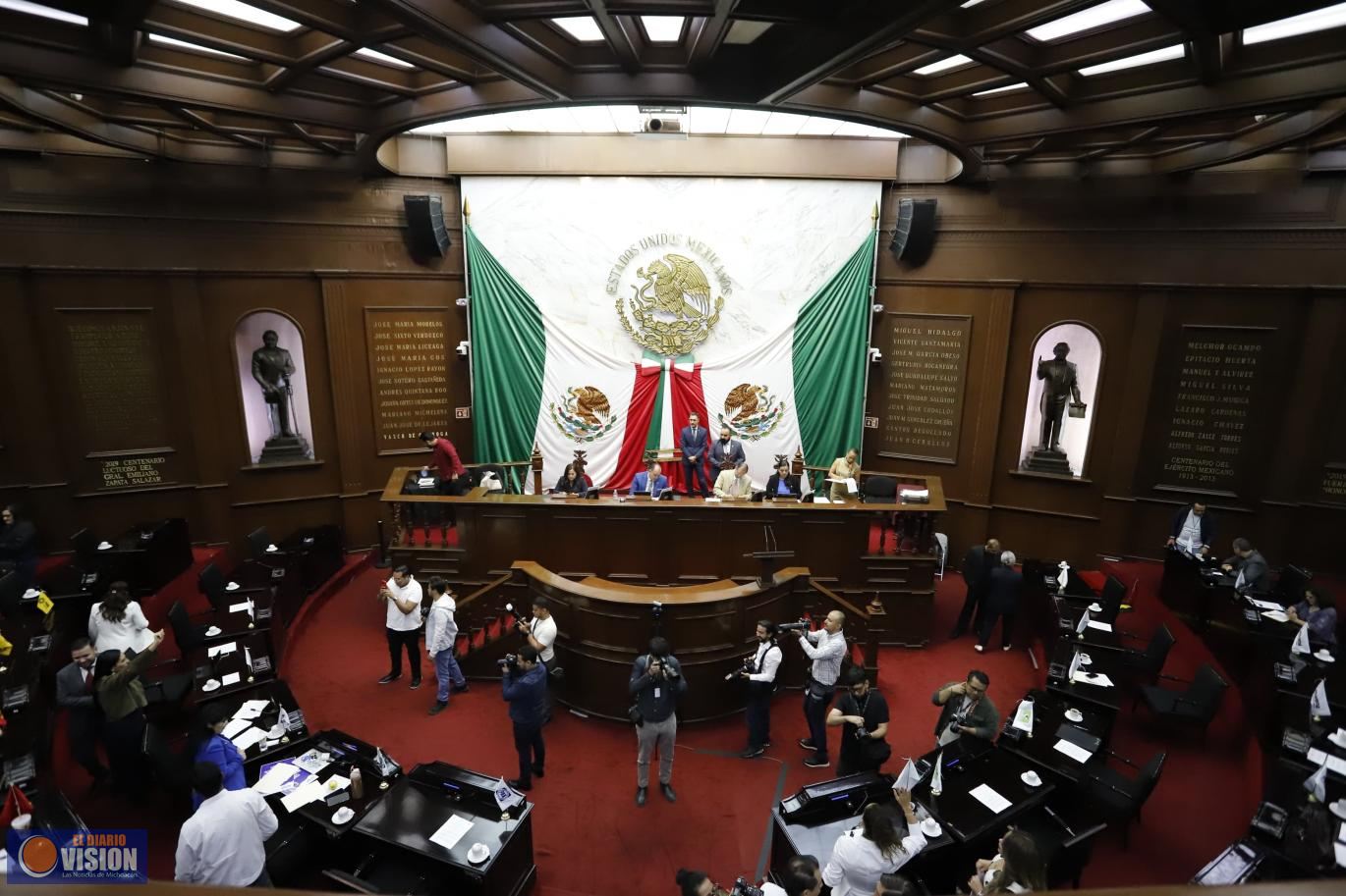 76 Legislatura reconoce el uso de la escritura a mano para fomentar el pensamiento crítico