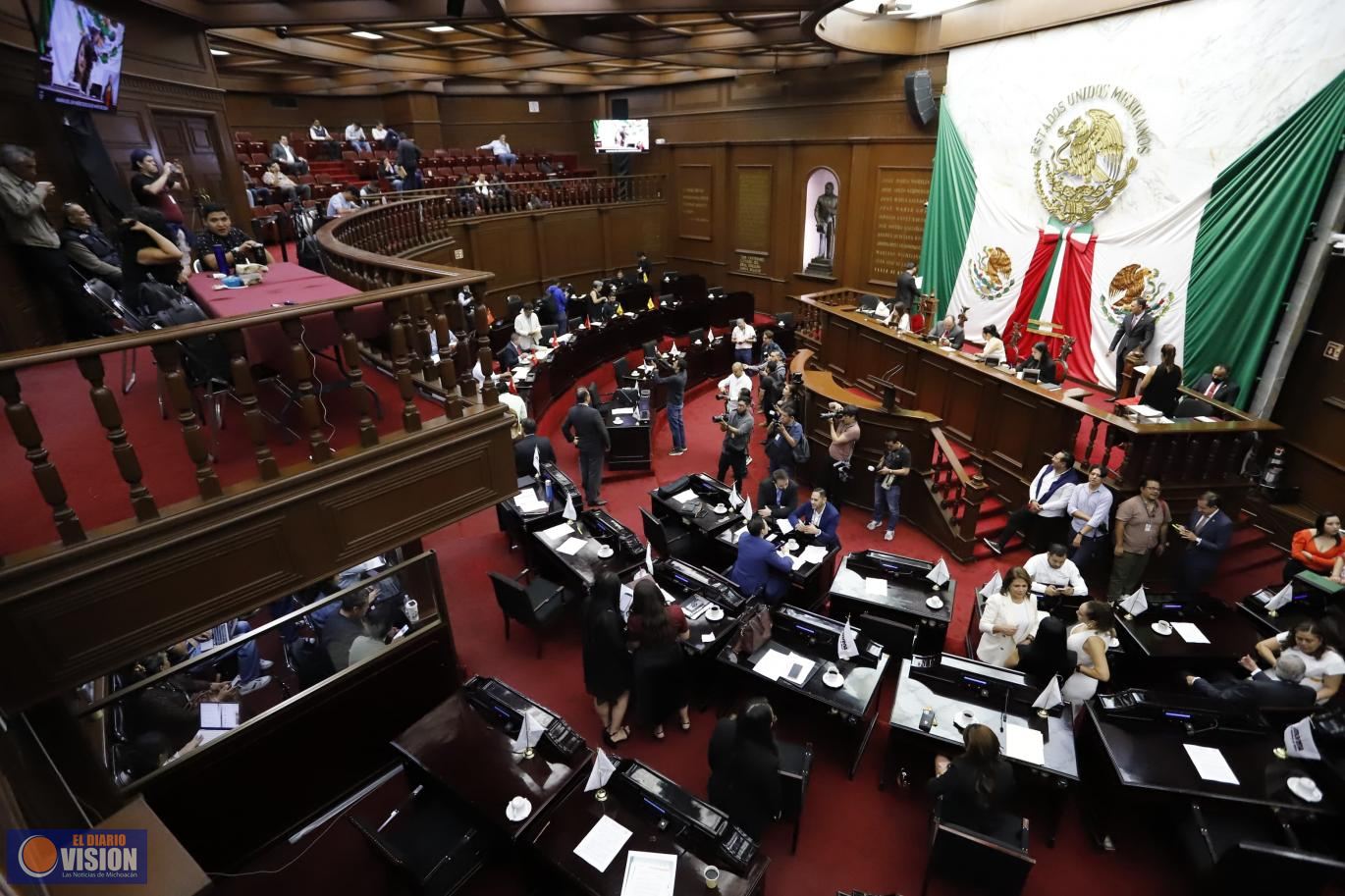 Legisla Congreso del Estado para la reintegración a la vida social de los migrantes michoacanos