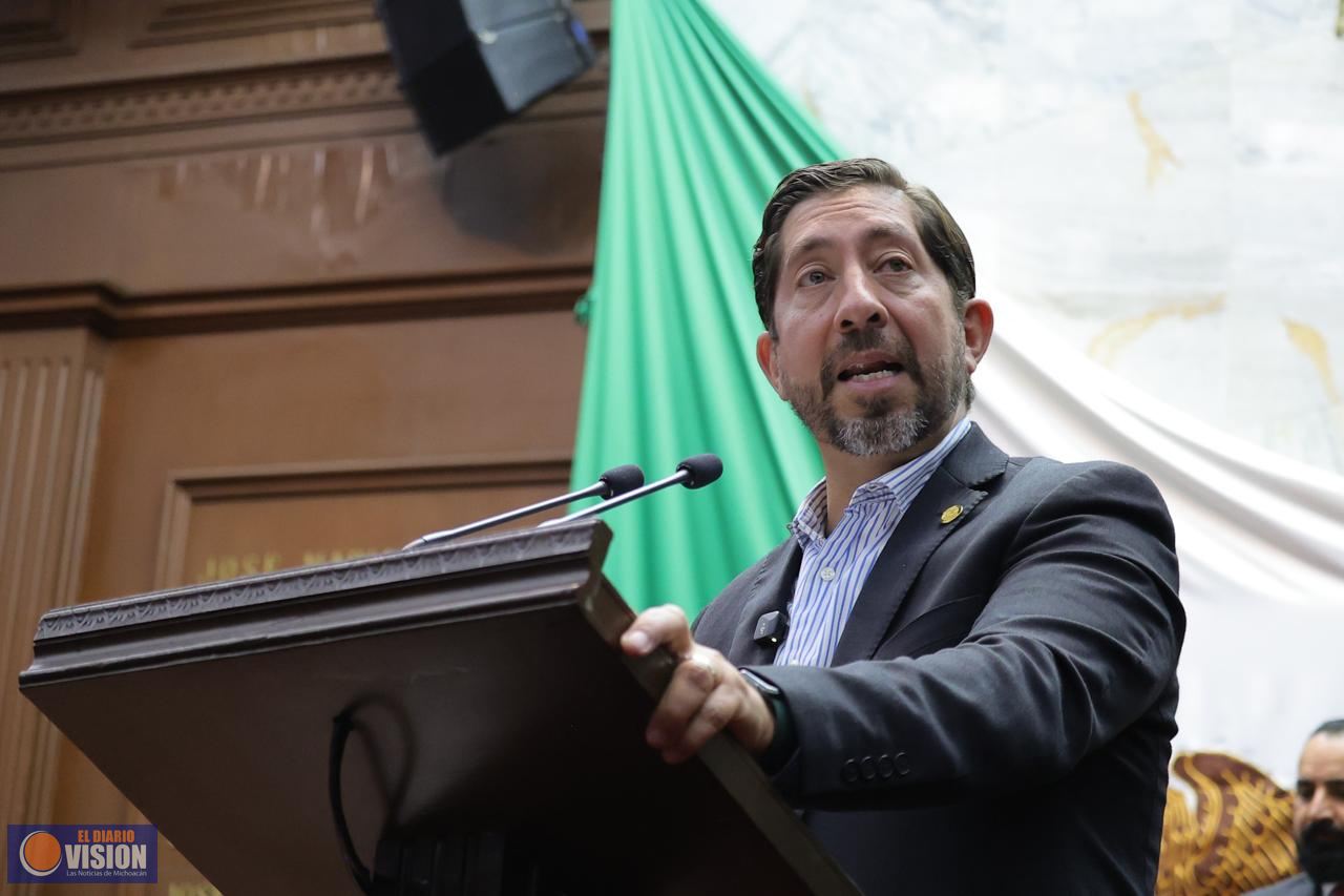Abraham Espinoza Villa propone adopción intrafamiliar ágil en Michoacán