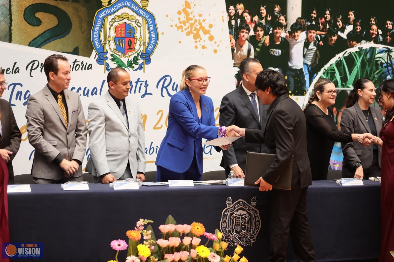 Bachillerato de la UMSNH, se fortalece en beneficio de las y los estudiantes: Yarabí Ávila 