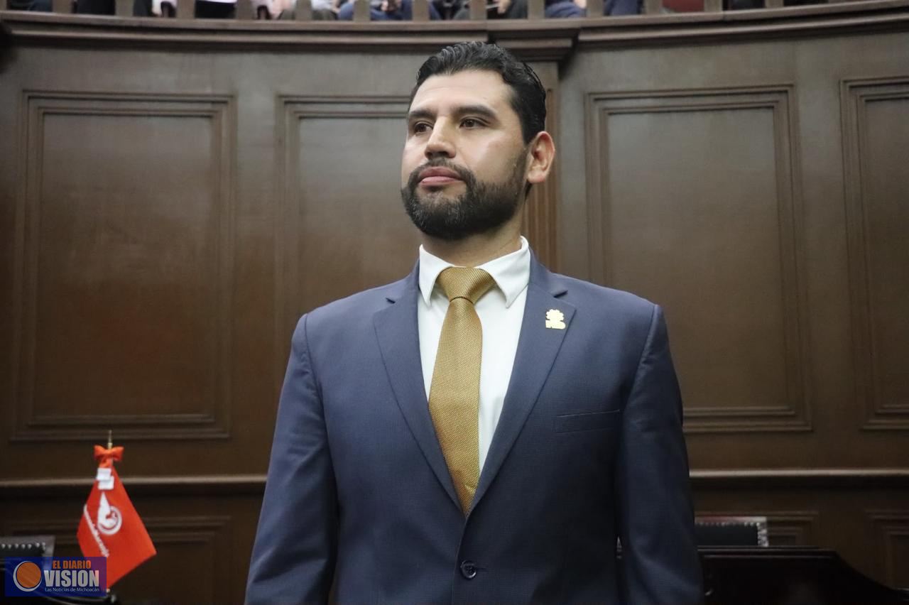 Octavio Ocampo expresa solidaridad con  familias de migrantes michoacanos