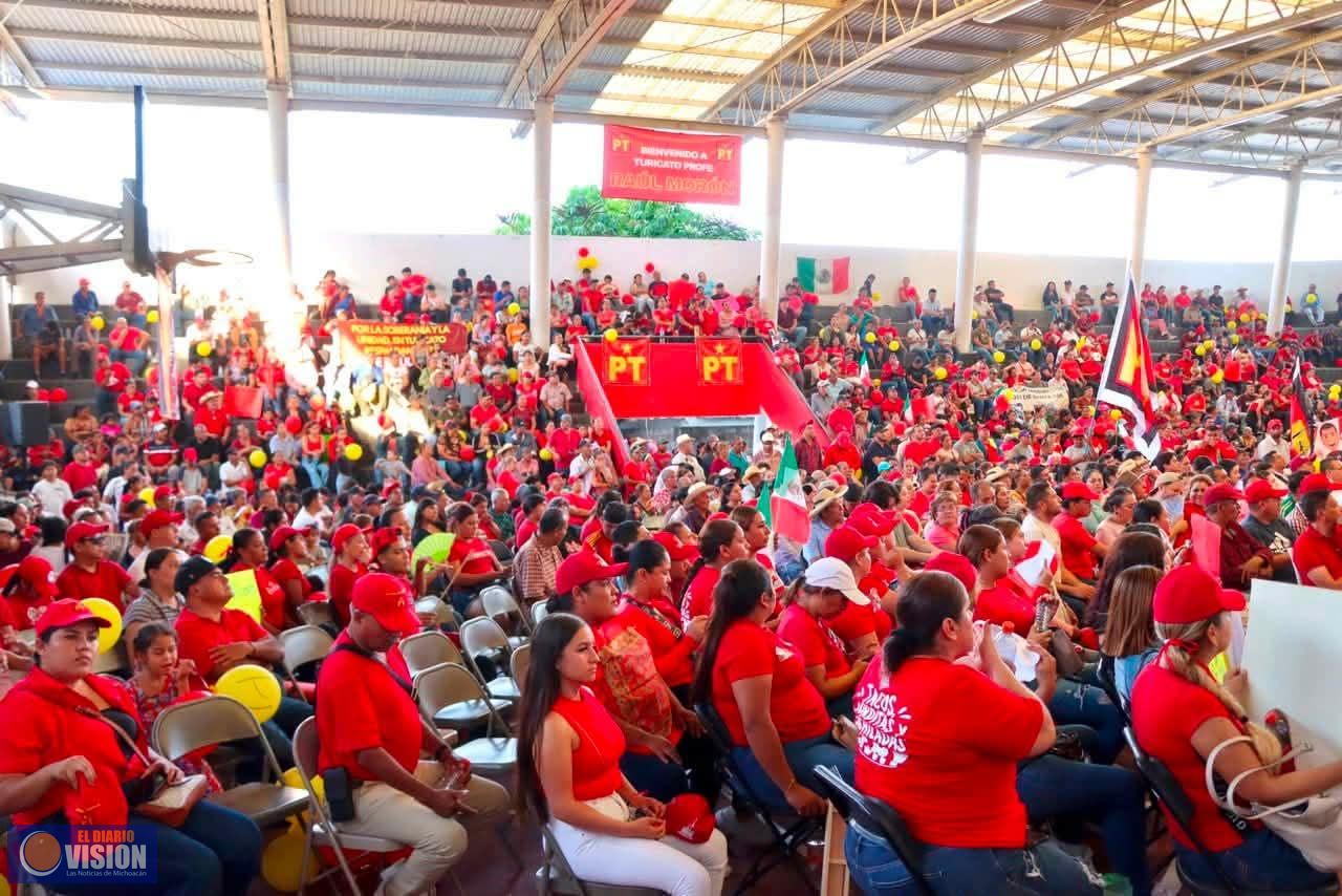 Miles y miles de petistas, refrendan su apoyo al Profesor Raúl Morón Orozco. 