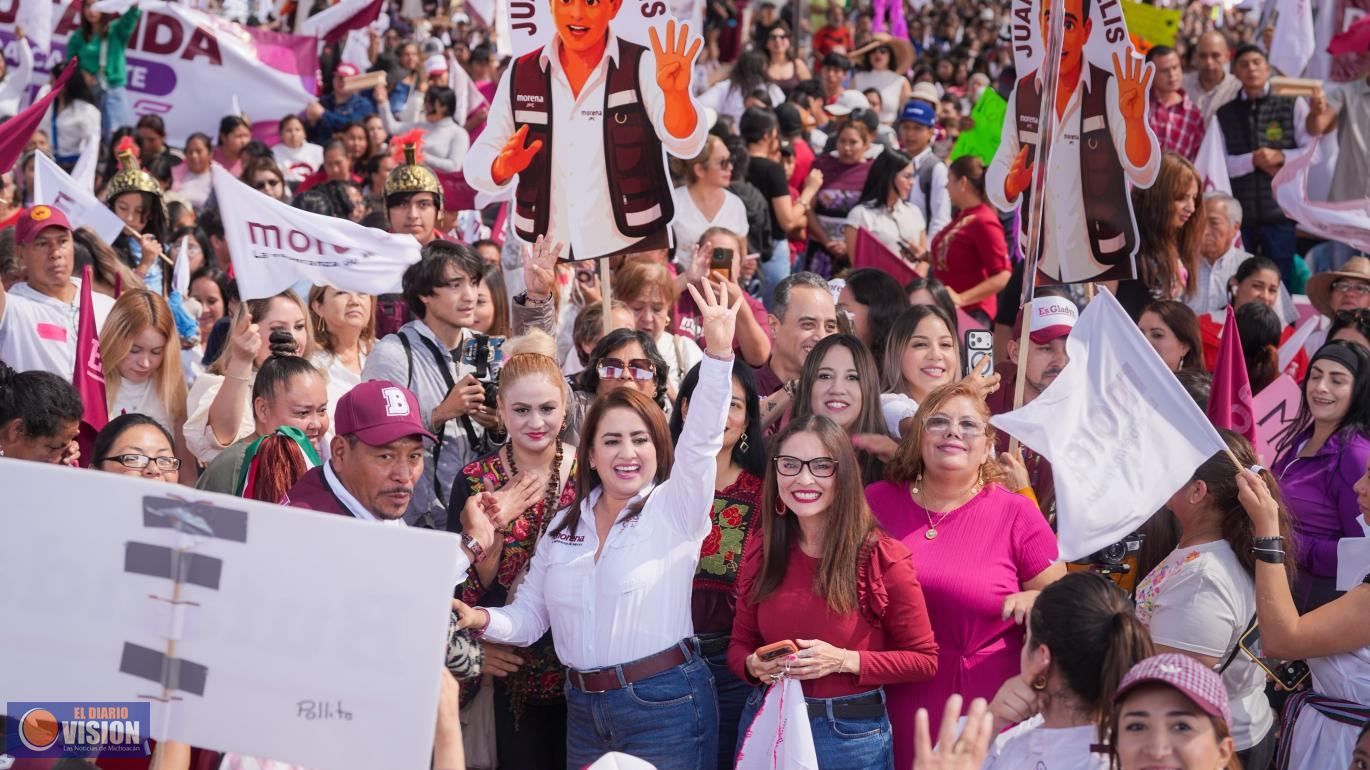 Más de 7 mil mujeres arropan a Gladyz Butanda: son protagonistas de la transformación