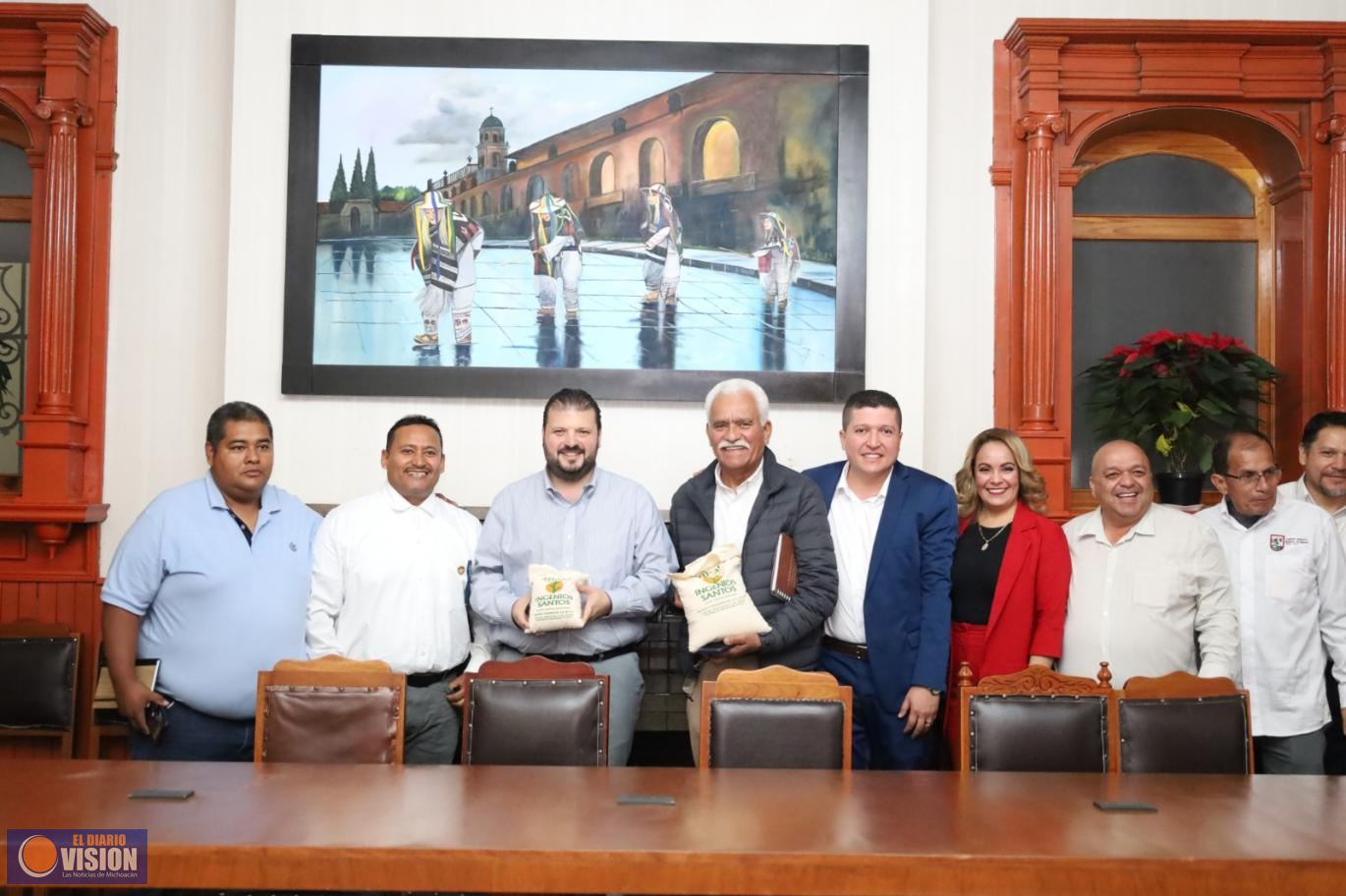 Vicente Gómez apoya gestiones del sector cañero del Distrito XIX