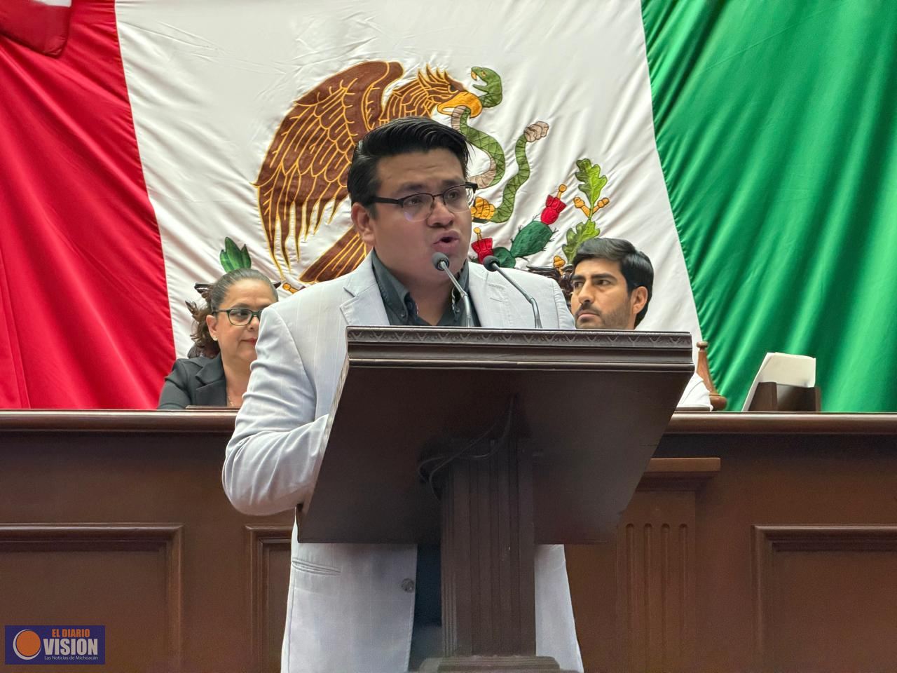 A propuesta de Toño Carreño, se aprueba reforma para atención integral de Lupus