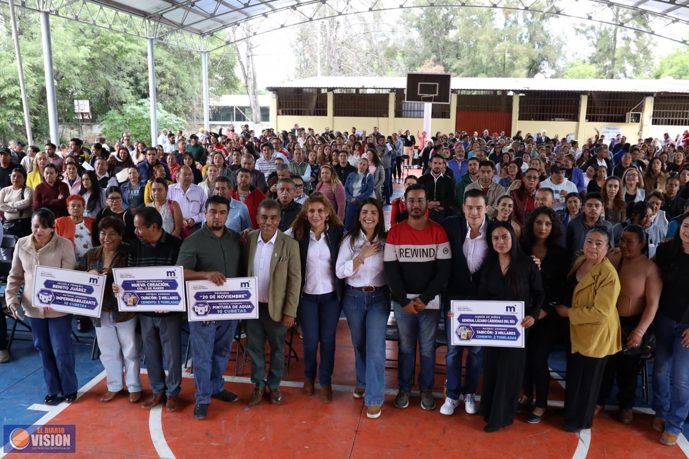 Reconoce comunidad educativa apoyo de Alfonso Martínez Alcázar hacia escuelas de Morelia