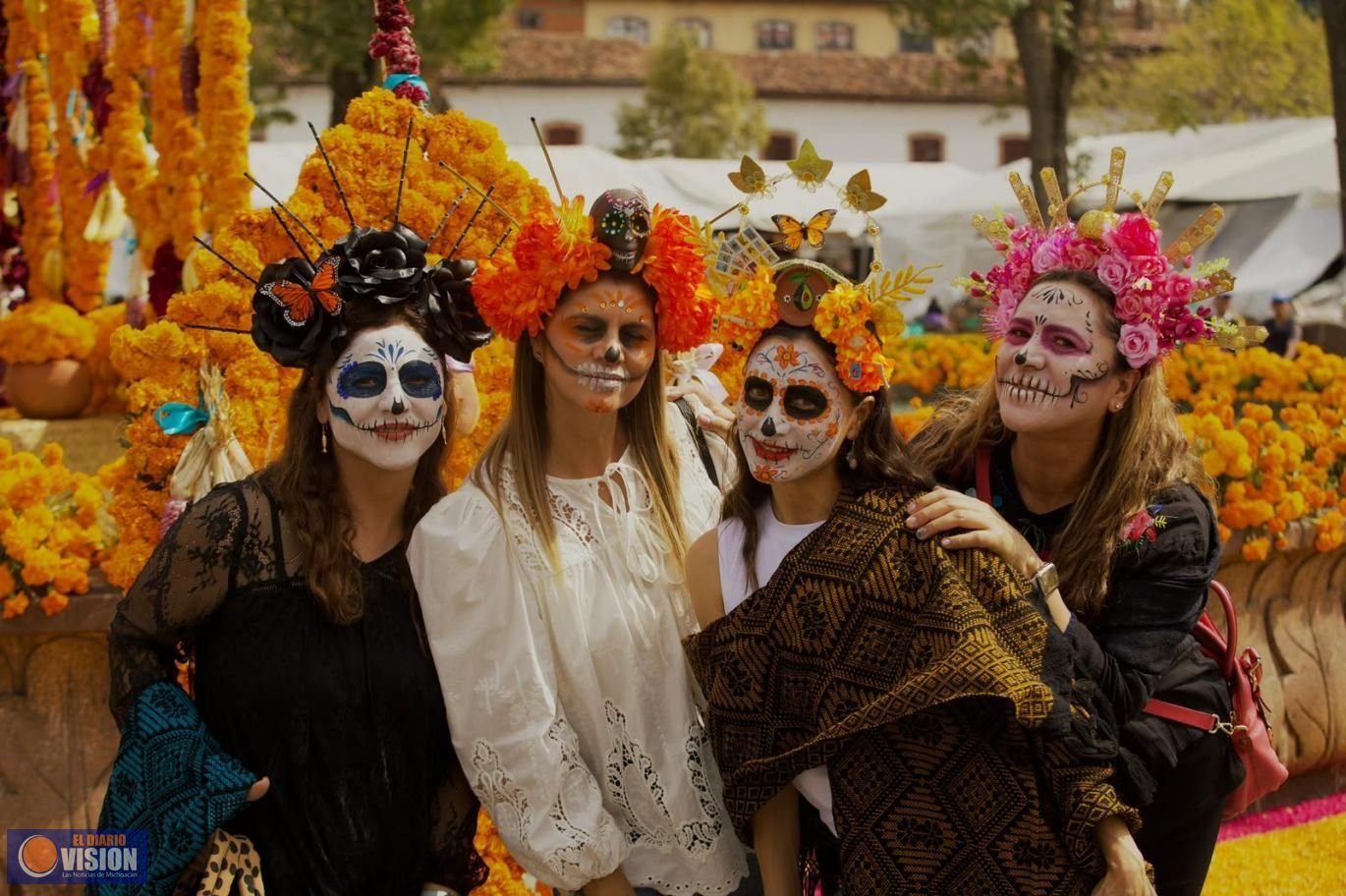Desfiles, ferias y altares, prepárate para vivir la Noche de Muertos en Michoacán