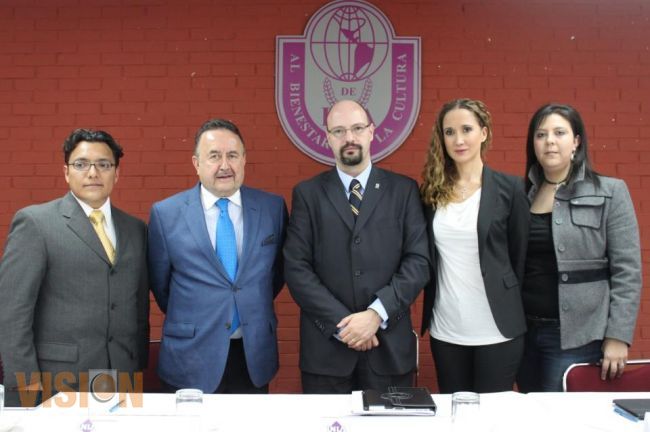 Firman convenio de colaboración Gasomich Corporativo y UNLA  