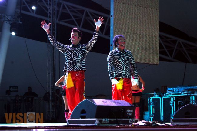 Feria Michoacán 2013 celebra el día del niño con una gran fiesta y el show de “Lagrimita y Costel”.