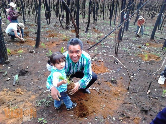 Eleazar Aparicio pone en marcha campaña de reforestación “Plantando Vida”