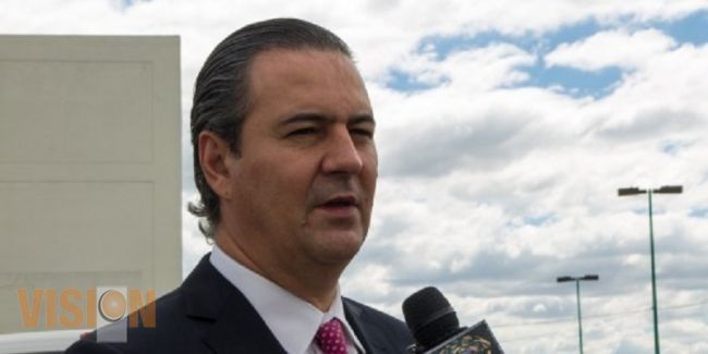 Empresarios dicen no a privatización de Pemex