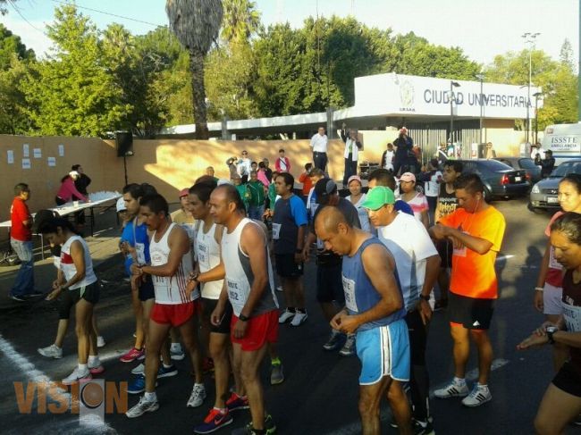 Se celebró la Carrera Atlética CORRISSSTE 2013, en inmediaciones de Ciudad Universitaria