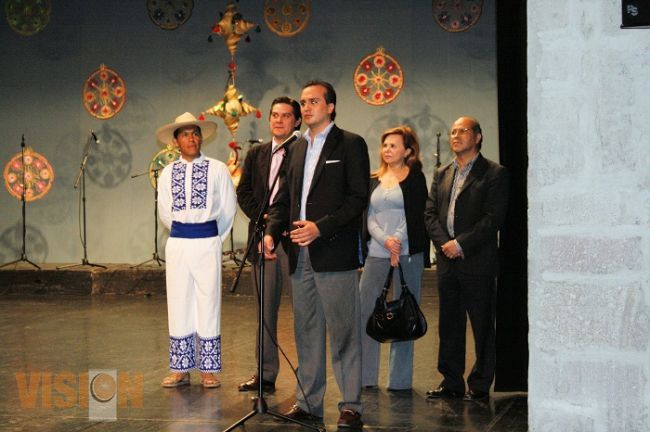 Presentación del Ballet Folklórico del Estado de Michoacán con motivo de su 56 aniversario