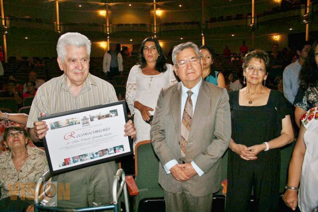 Día Mundial del Teatro dedicado a Conrado González Leyva.