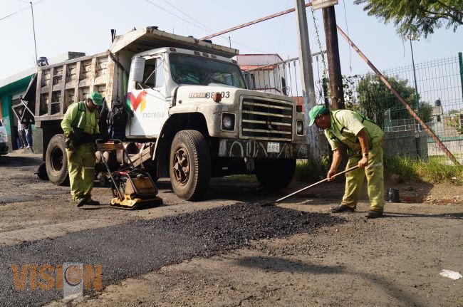 Avanza con resultados positivos el programa de bacheo en Morelia.