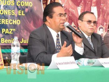 Todo un exito la presentacion del Libro los Martires de Uruapan 