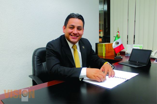 Mesas de diálogo en el PRD importantes para lograr candidaturas de unidad: Víctor Manríquez