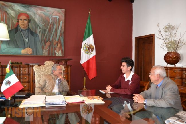 Asiste estudiante michoacano a Premios Nobel 2015.