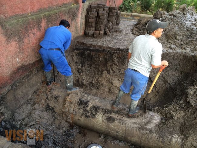 Ooapas repara fuga en Centro de la Capital Michoacana