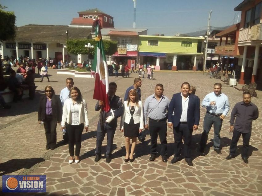 Feria del Geranio en Tingambato, reactiva economía regional: Maximiliano Villanueva