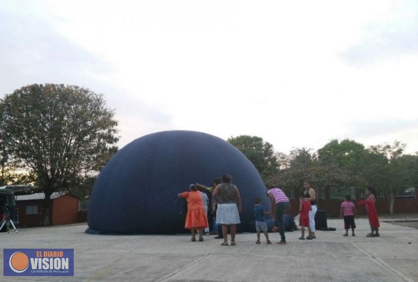 El Planetario Móvil llega a la Costa michoacana 