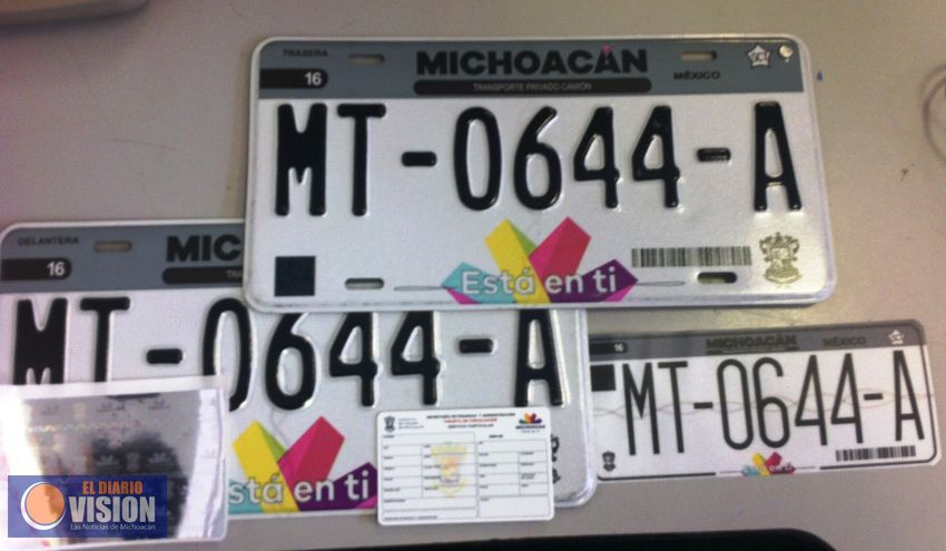 Por largas filas, mañana abrirán 2 módulos exclusivos para canje de placas