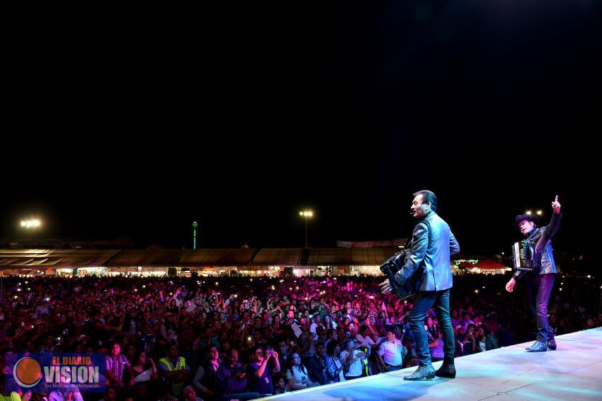 Velada inolvidable en la Expo Fiesta Michoacán con Los Tigres del Norte y Alejandro Fernández