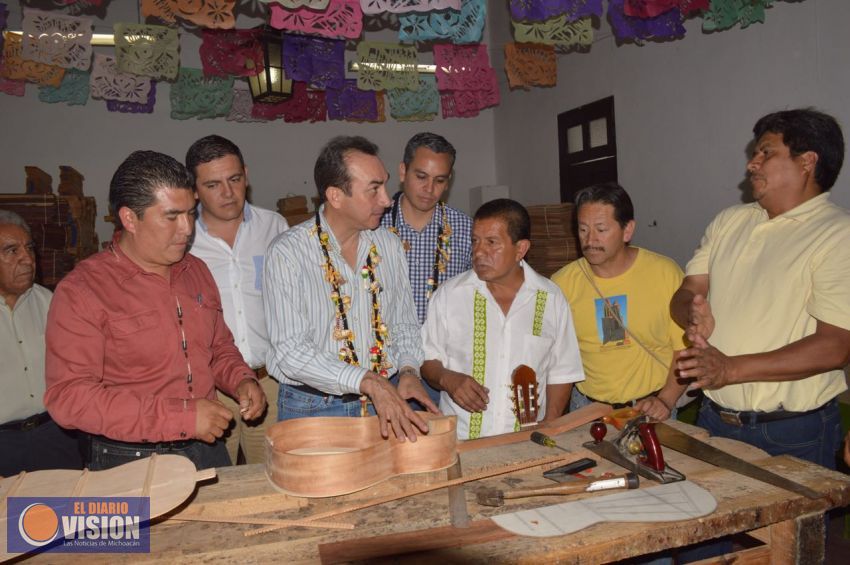 Entrega Sedeco apoyos económicos a productores michoacanos de Marcas Colectivas