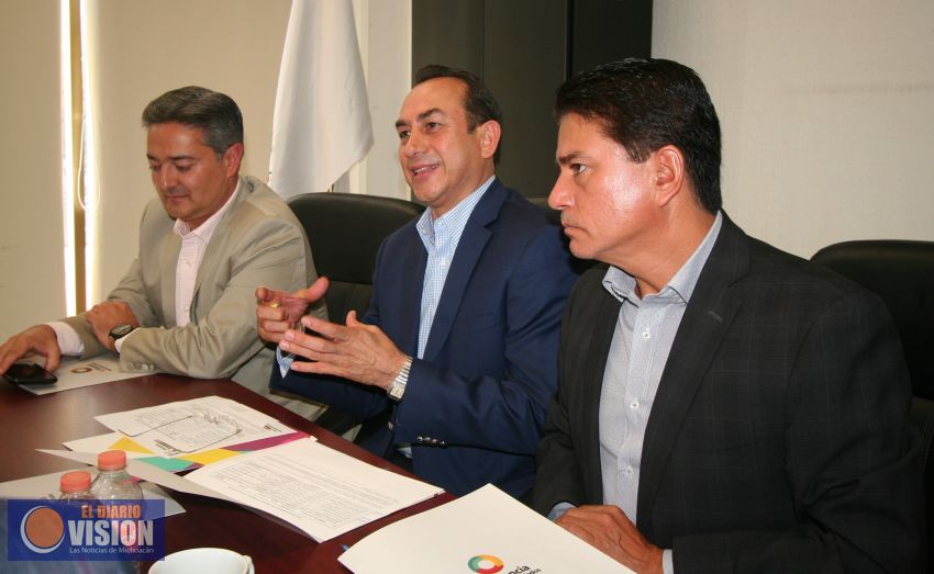 Entrega Sedeco apoyos a empresas michoacanas