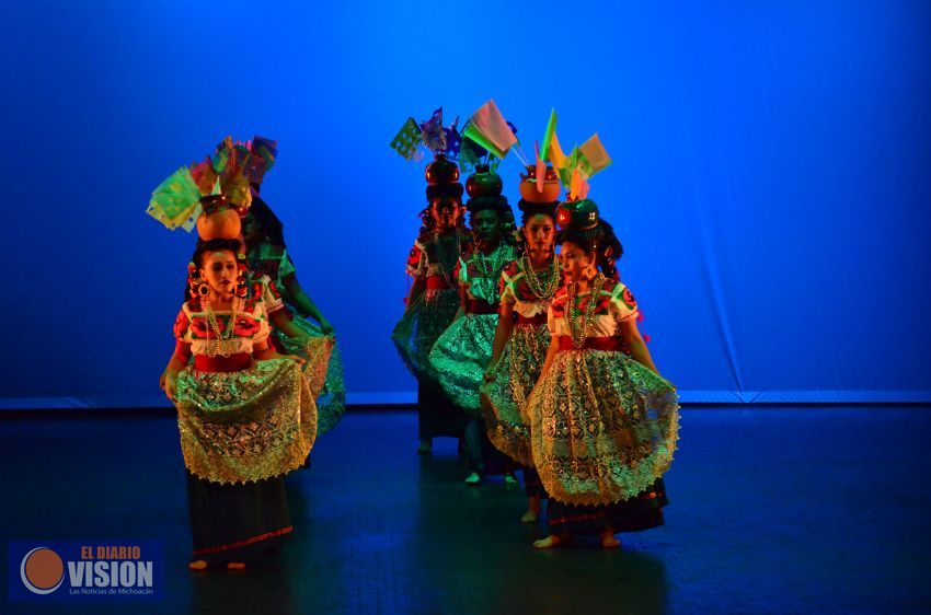 Gran éxito se realizó la segunda fecha del VII Festival Internacional de Danza Folklórica