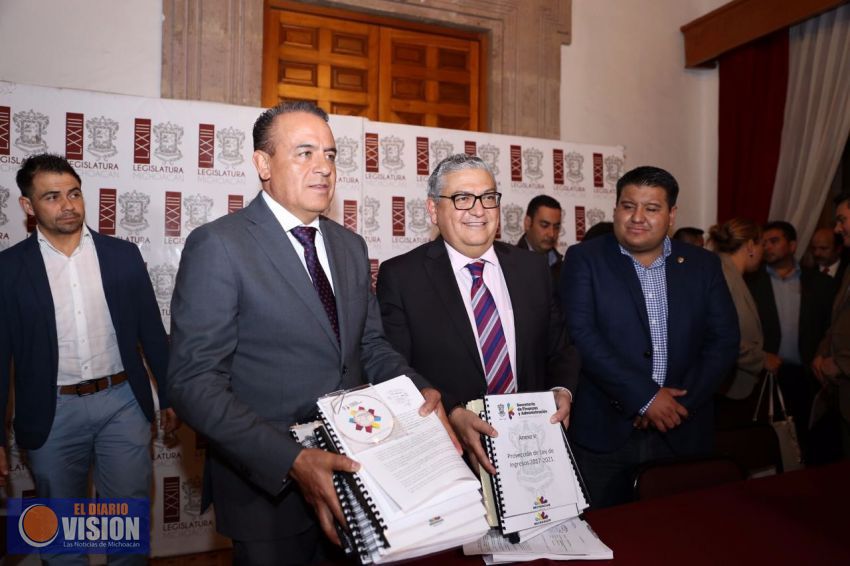 Entrega Ejecutivo Estatal proyecto de Paquete Fiscal 2017 al Poder Legislativo