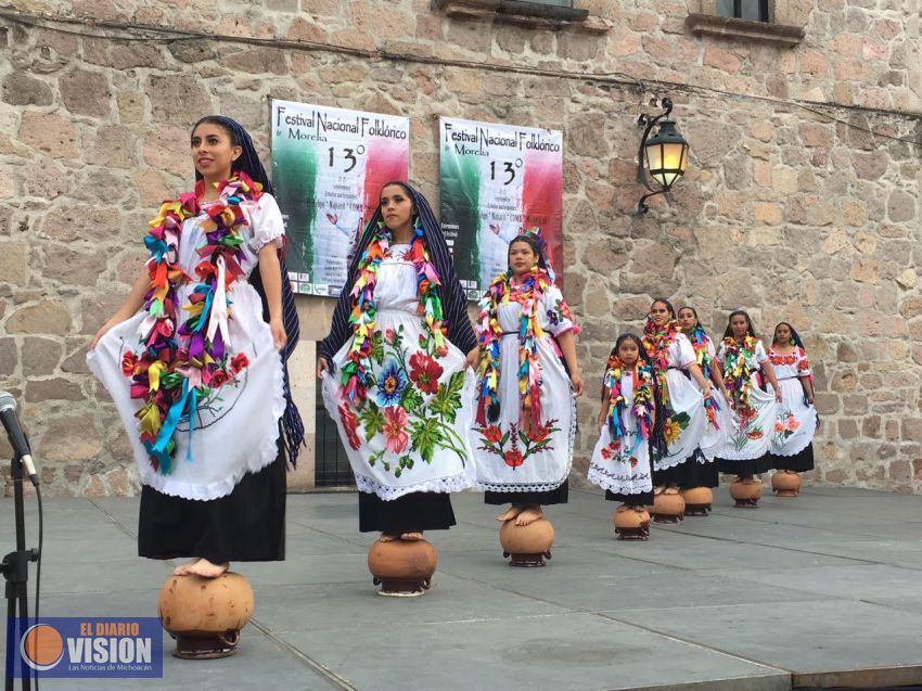  Cobaem, presente en el Festival Nacional Folklórico de Morelia