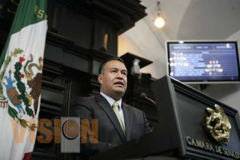 Entrevista con Senadores y Diputados Federales del PRD en torno al tema