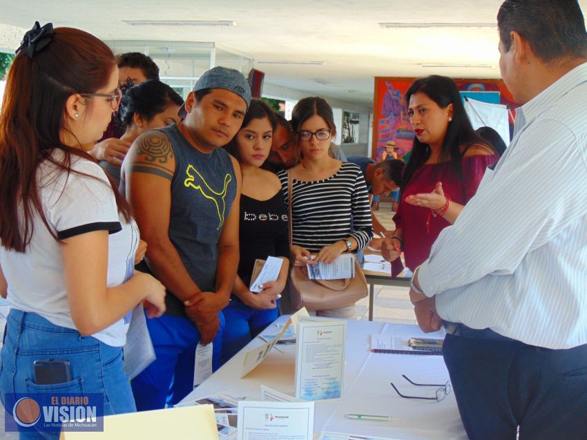 Realizan la Feria del Posgrado en el IMCED