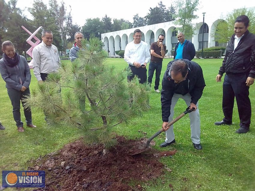 Universidad Michoacana, va  por el cuidado del Medio Ambiente