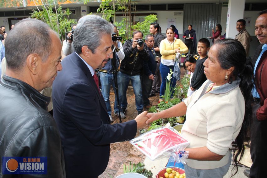 La Universidad Michoacana, solidaria con las comunidades indígenas: Medardo Serna