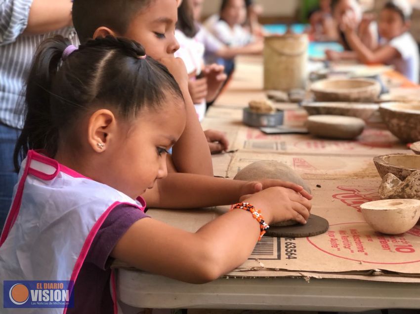 Promueve IAM talleres artesanales de verano