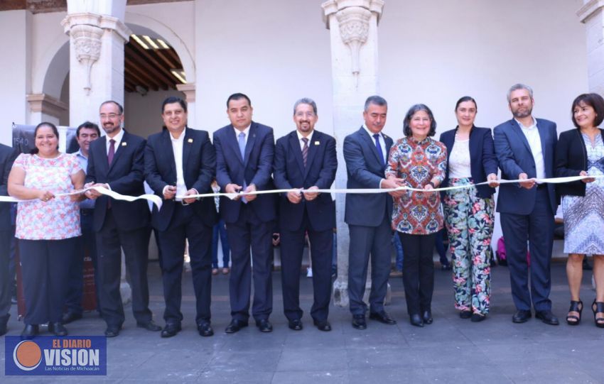 Inauguraron la exposición “un siglo de vida universitaria en Michoacán”