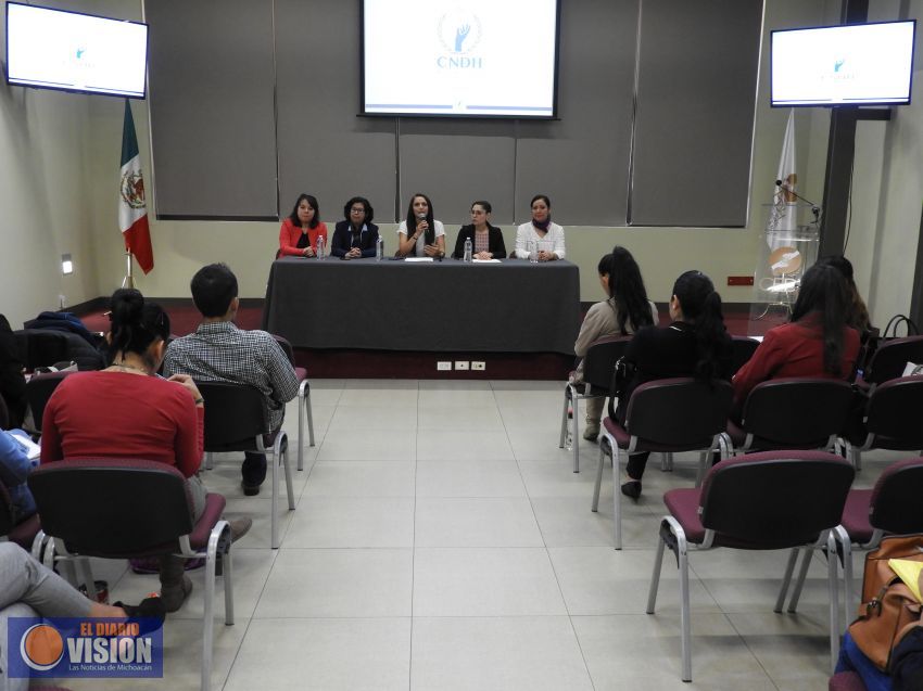 Imparte CEDH y CNDH taller sobre equidad de género