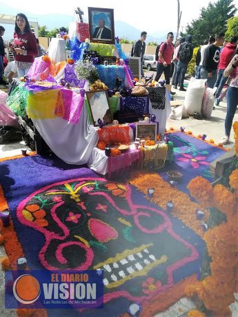 Tradicional concurso de altares de muertos en el Tec Ciudad Hidalgo