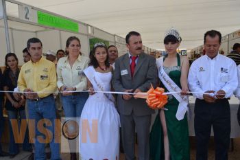 Inicia con éxito la Feria del Hongo