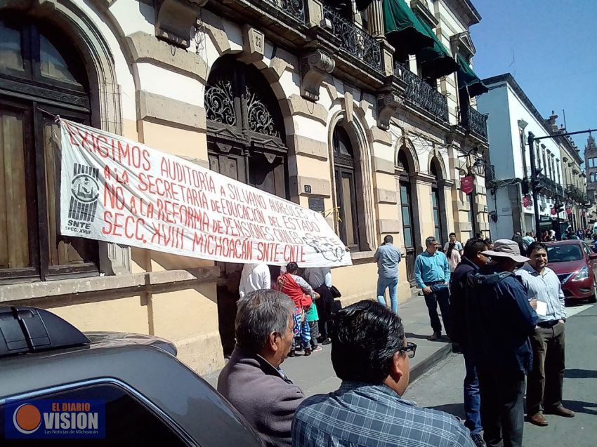 Magisterio y Congreso acuerdan mandar exhortó al ejecutivo estatal.