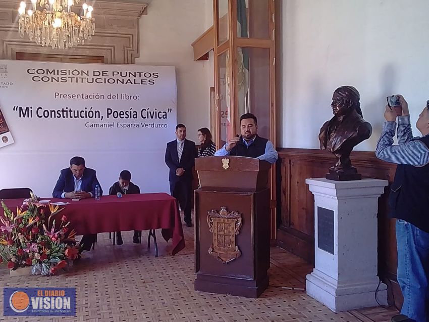 Presentan el libro, 