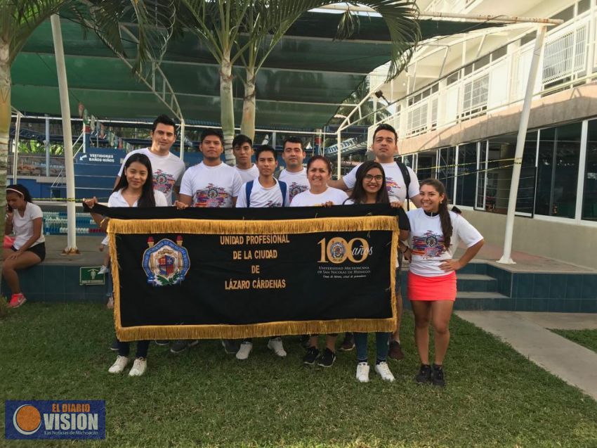 Graduación de 32 estudiantes en la UP Lázaro Cárdenas