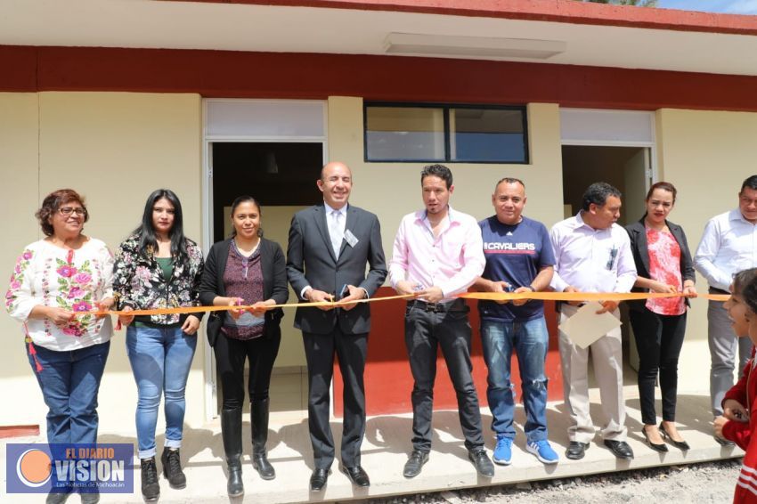 Continúa SEE con la entrega de obras en escuelas de Educación Básica en Michoacán