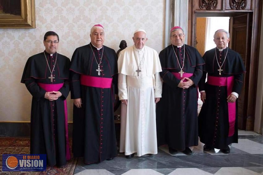 Papa Francisco sostiene encuentro con el Arzobispo Carlos Gárfias