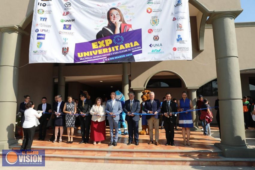 Inaugura SEE la Expo Universitaria 2019 en el Instituto de Ciencias y Estudios Superiores (ICES)