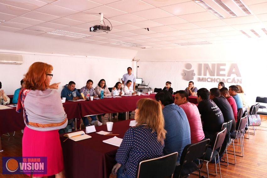 Fortalecen el uso de las TIC´s para la educación de adultos: INEA