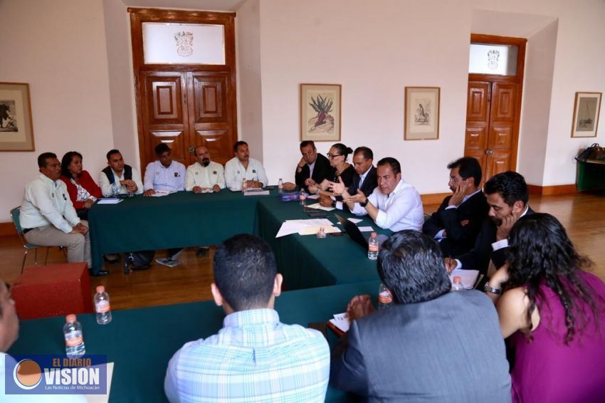 Carlos Herrera y trabajadores de la Junta de Caminos instalarán mesas de técnica 